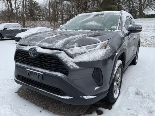 2022 Toyota RAV4 Hybrid XLE