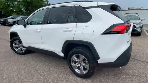 Ice Cap 2025 Toyota RAV4 Hybrid LE