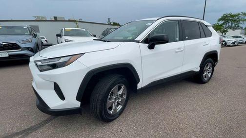 Ice Cap 2025 Toyota RAV4 Hybrid LE