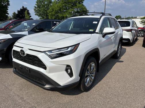 2025 Toyota RAV4 XLE Premium