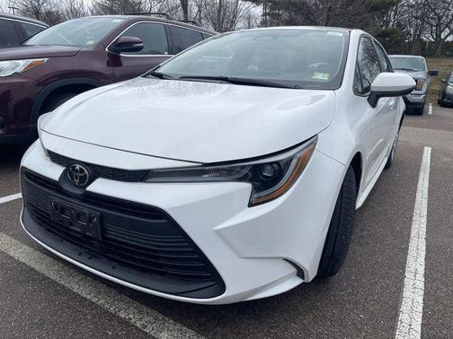Ice Cap 2023 Toyota Corolla LE