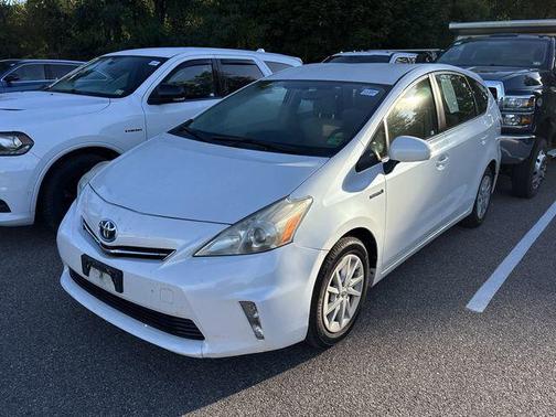 2014 Toyota Prius v Two