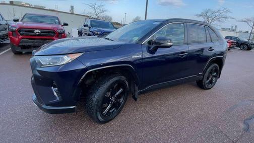 2021 Toyota RAV4 Hybrid SE