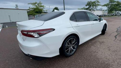 Wind Chill Pearl 2024 Toyota Camry XLE