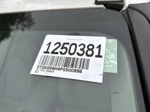 2023 Toyota Highlander XLE