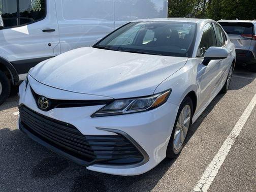 Ice Cap 2024 Toyota Camry LE