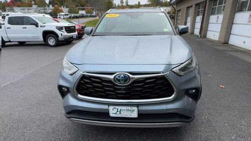2021 Toyota Highlander Hybrid Platinum