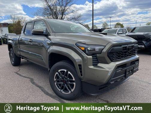 Bronze 2026 Toyota Tacoma TRD Sport
