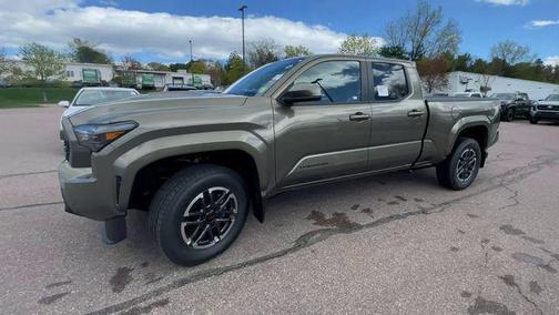 Bronze 2026 Toyota Tacoma TRD Sport