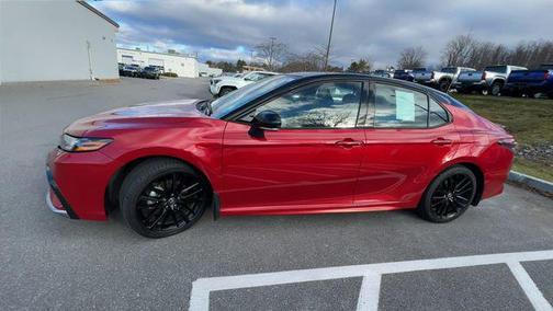 2024 Toyota Camry Hybrid SE
