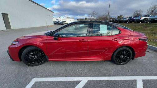 2024 Toyota Camry Hybrid SE