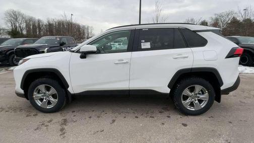 2025 Toyota RAV4 XLE