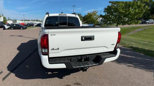 2022 Toyota Tacoma SR