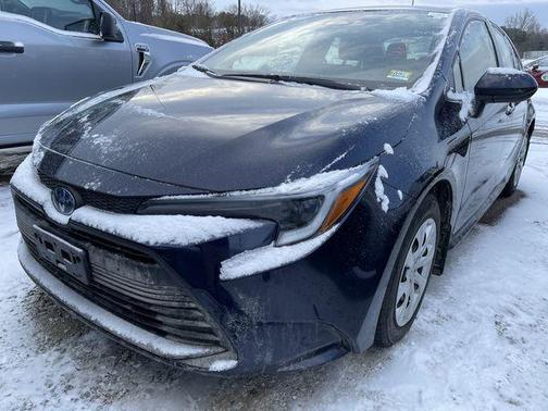 2025 Toyota Corolla Hybrid LE