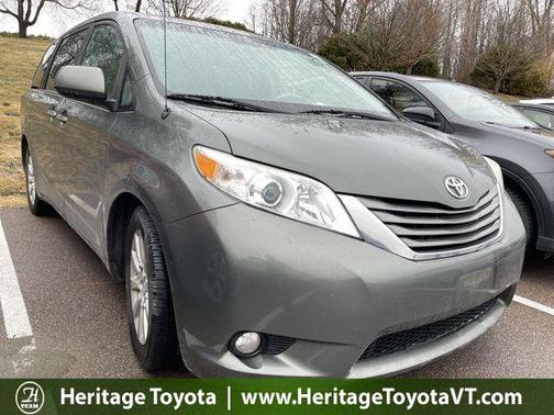 2014 Toyota Sienna XLE