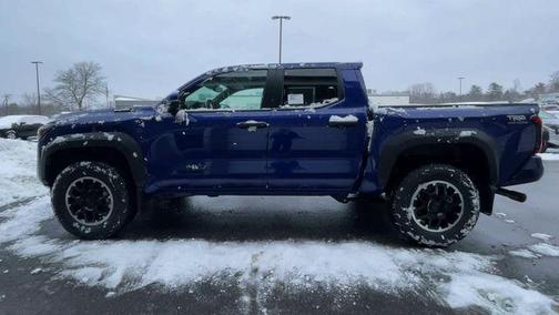 2025 Toyota Tacoma Hybrid TRD Off Road