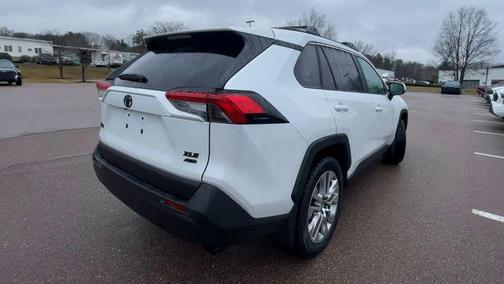 Wind Chill Pearl 2025 Toyota RAV4 XLE Premium