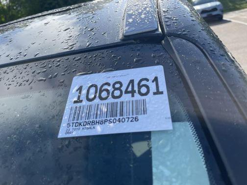 Magnetic Gray Metallic 2023 Toyota Highlander XLE
