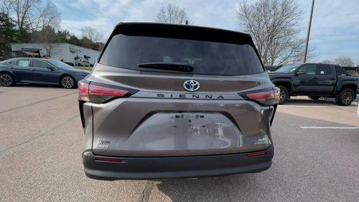 Predawn Gray Mica 2021 Toyota Sienna XLE 7 Passenger