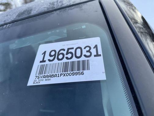 2023 Toyota Sequoia SR5