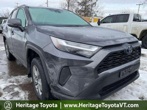 2022 Toyota RAV4 Hybrid XLE