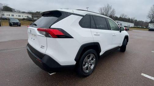 Ice Cap 2025 Toyota RAV4 Hybrid XLE