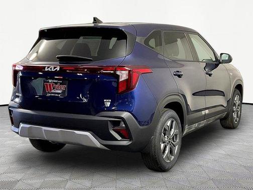 Dark Ocean Blue 2026 Kia Seltos LX