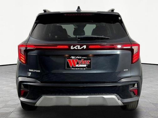 Gravity Gray 2024 Kia Seltos S