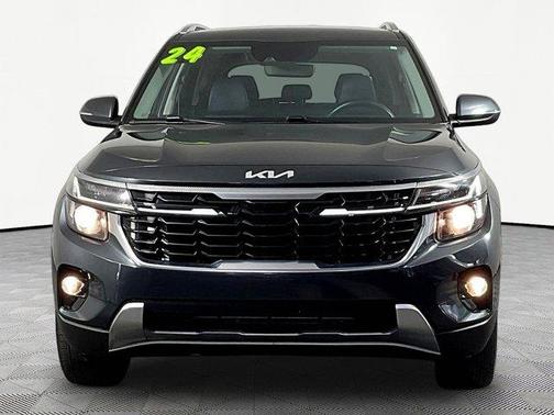 Gravity Gray 2024 Kia Seltos S