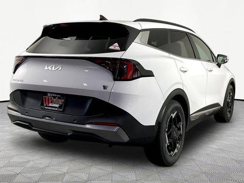 Glacial White Pearl 2026 Kia Sportage EX