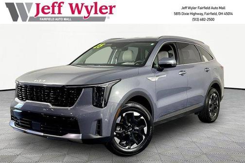 Everlasting Silver 2025 Kia Sorento S