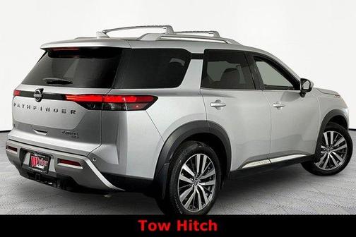 Brilliant Silver Metallic 2022 Nissan Pathfinder Platinum