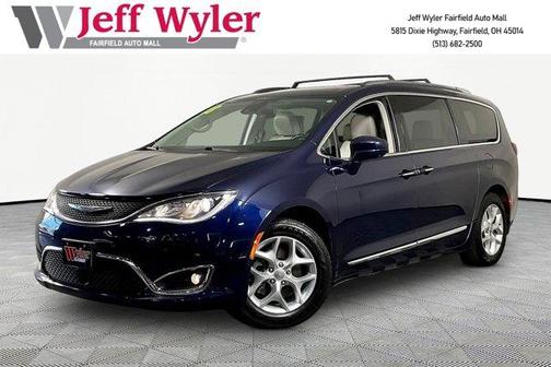 Jazz Blue Pearlcoat 2018 Chrysler Pacifica Touring-L Plus