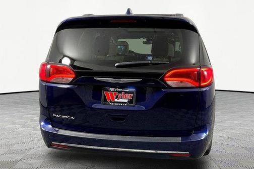 Jazz Blue Pearlcoat 2018 Chrysler Pacifica Touring-L Plus