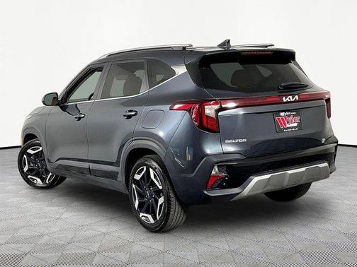 Gravity Gray 2024 Kia Seltos SX