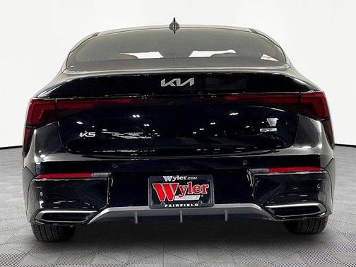 Aurora Black Pearl 2026 Kia K5 GT-Line