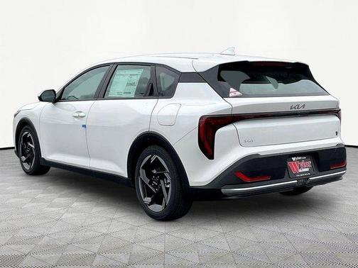 Snow White Pearl 2026 Kia K4 EX