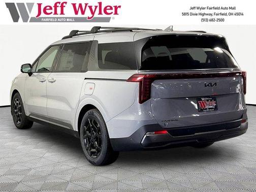 Ceramic Silver 2026 Kia Carnival SX Prestige
