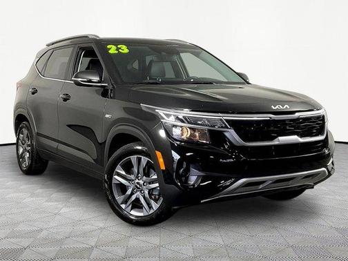 Cherry Black 2023 Kia Seltos S