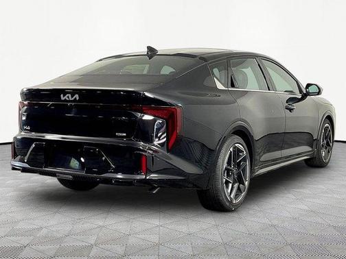 Aurora Black Pearl 2026 Kia K4 GT-Line