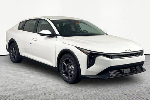 Snow White Pearl 2026 Kia K4 LXS