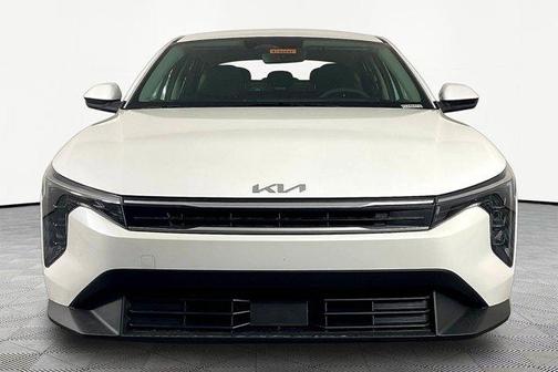 Snow White Pearl 2026 Kia K4 LXS