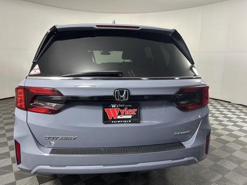 Sonic Gray Pearl 2025 Honda Odyssey Sport-L