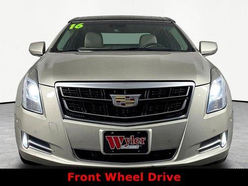Silver Coast Metallic 2016 Cadillac XTS Luxury Collection