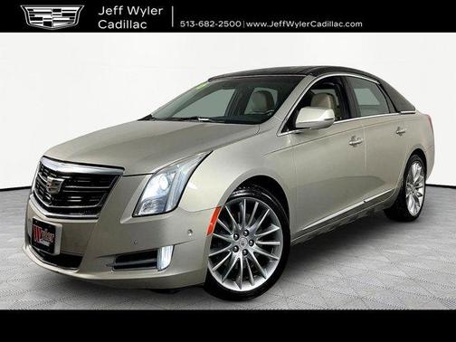 Silver Coast Metallic 2016 Cadillac XTS Luxury Collection