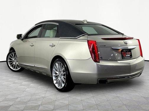 Silver Coast Metallic 2016 Cadillac XTS Luxury Collection