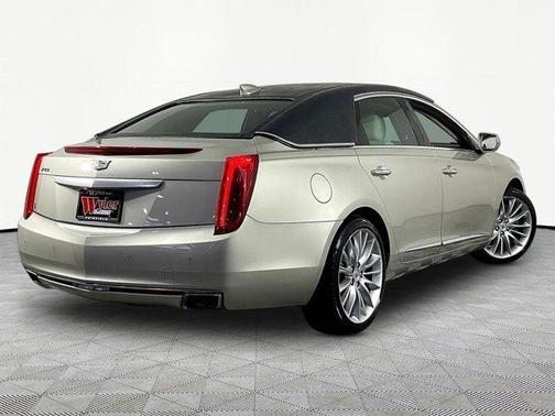 Silver Coast Metallic 2016 Cadillac XTS Luxury Collection