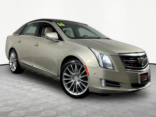 Silver Coast Metallic 2016 Cadillac XTS Luxury Collection