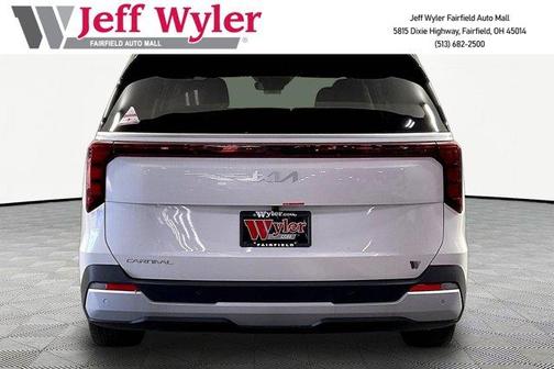 Snow White Pearl 2026 Kia Carnival EX