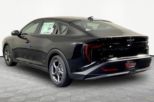 Aurora Black Pearl 2026 Kia K4 LXS